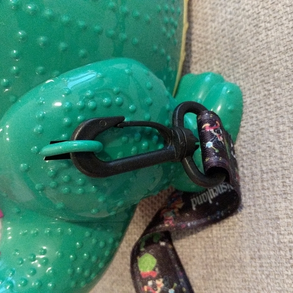 Disney Parks Light Up Dragon Popcorn Buckets - Picture 10 of 10